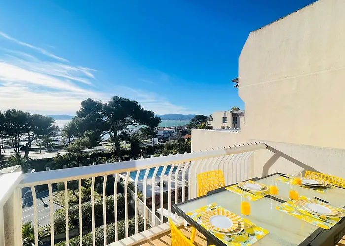 Beau 3 Pieces Vue A St Raphael - Piscine Apartment Saint-Raphael (Var)