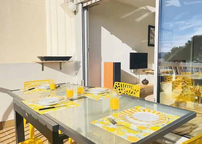 Beau 3 Pieces Vue A St Raphael - Piscine *