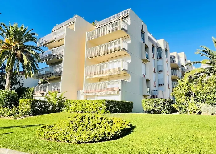 Beau 3 Pieces Vue A St Raphael - Piscine Апартаменты Сен-Рафаэль