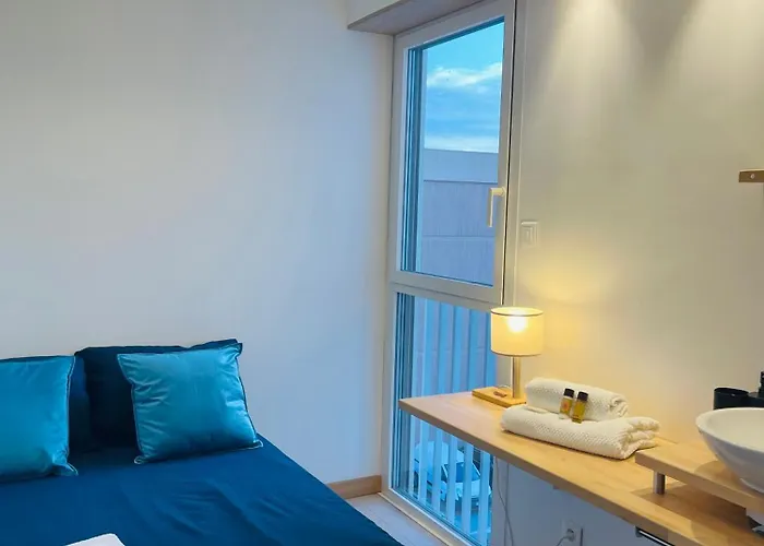 Beau 3 Pieces Vue A St Raphael - Piscine *